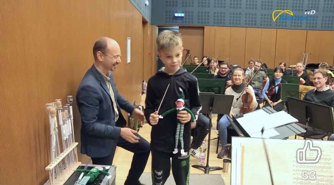 子どもたちの指揮体験にPICKBOY指揮棒を使用｜ハンガリー・ソルノク市交響楽団